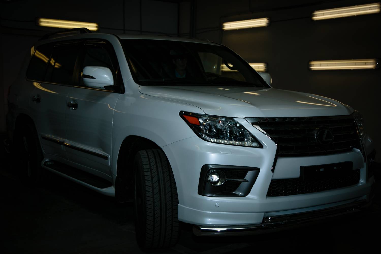 Съемка автосалона Lexus